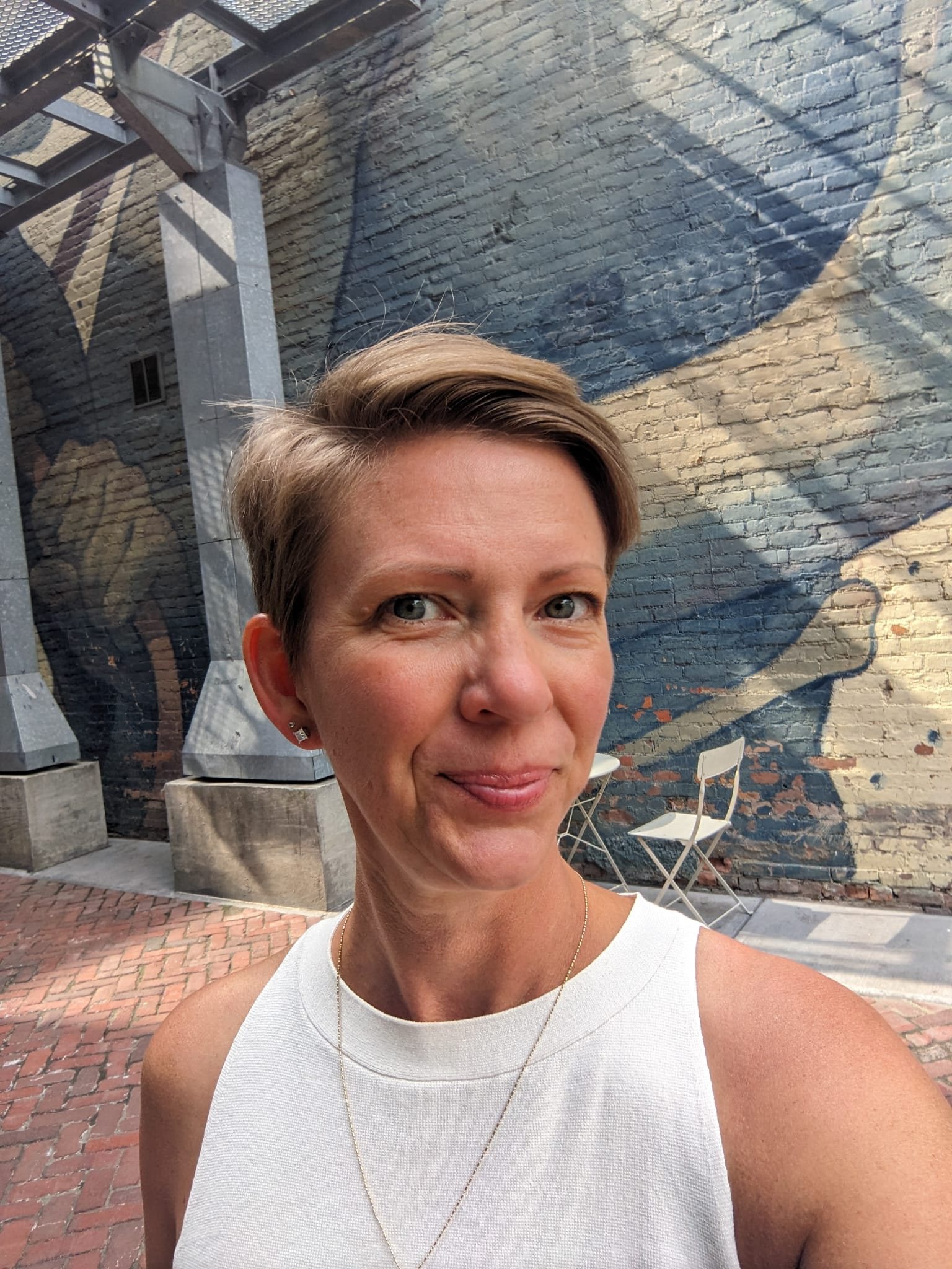 Jessica Robinson in a Detroit alley
